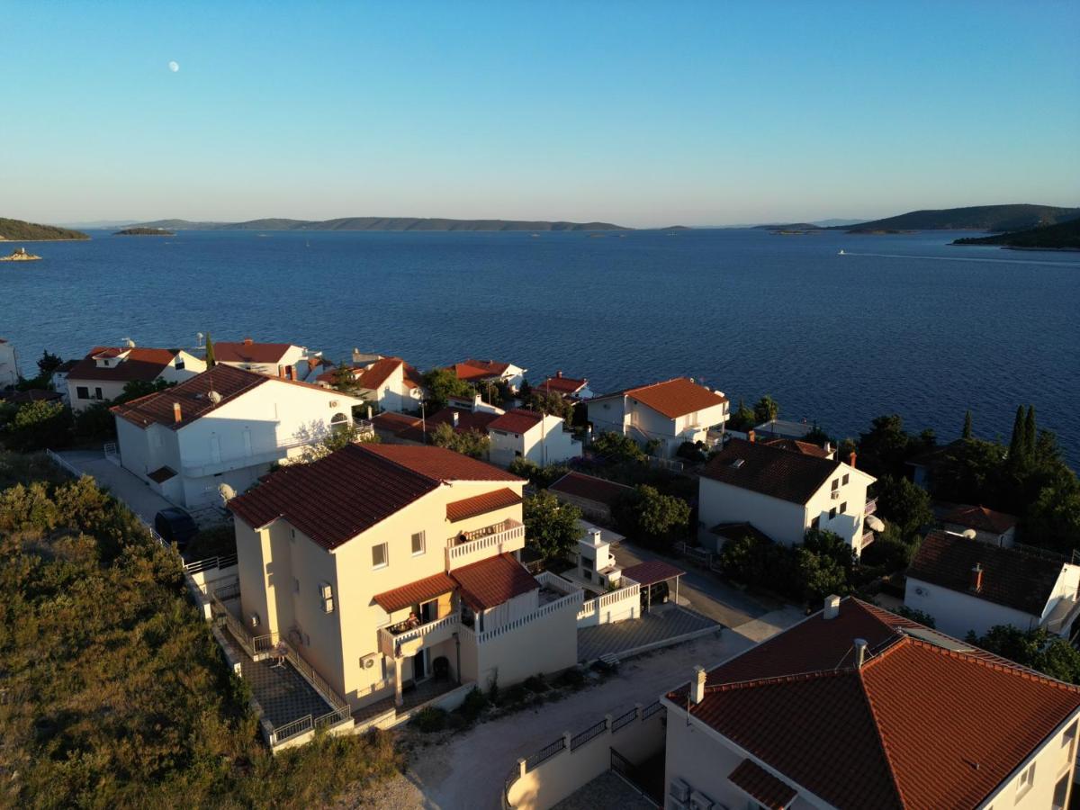 Apartment Punta Seget Vranjica Exterior photo